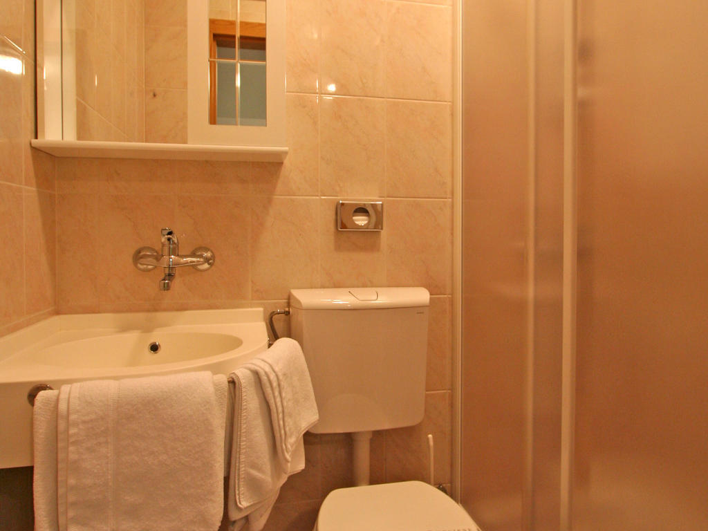 Motel Dobra Duga Resa Rum bild