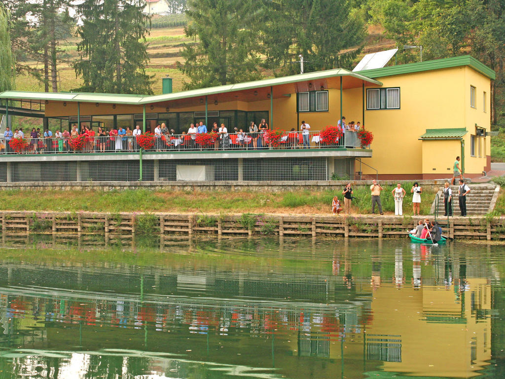 Motel Dobra Duga Resa Exteriör bild
